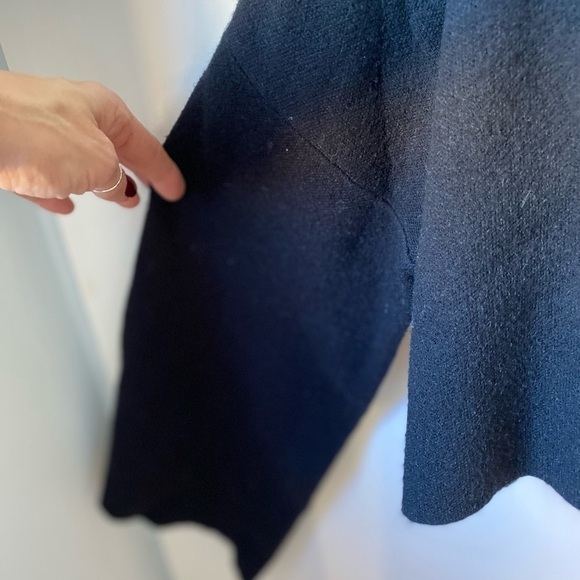 Miss A Black Cropped Sweater with Bell Sleeves Sz Small - Picture 4 of 4